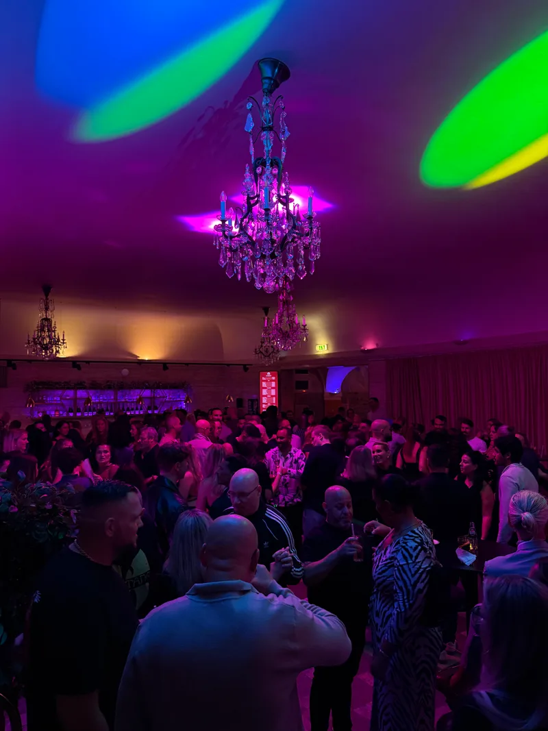Club Honey på Palladiums Marmorfoajé
